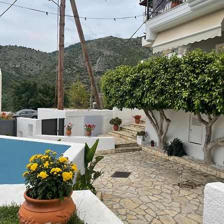 Areti'S Home Igoumenitsa Bagian luar foto